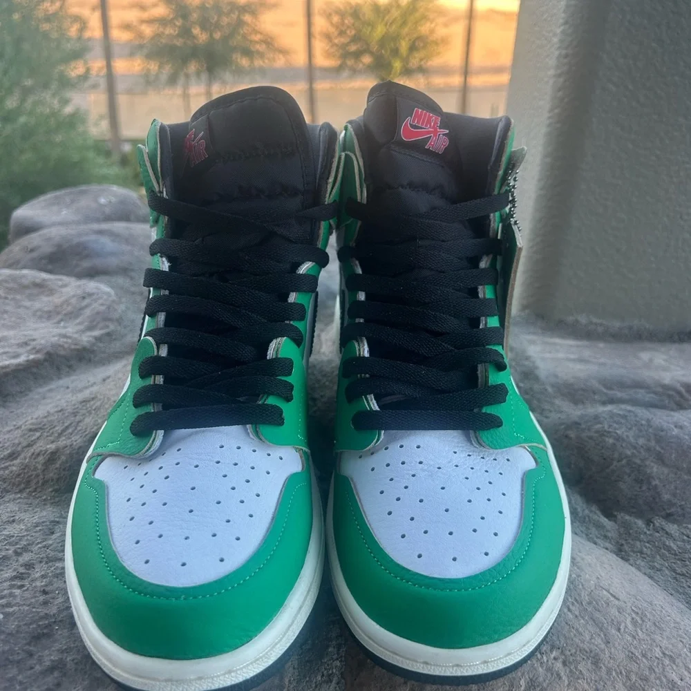 Air Jordan 1 Lucky Green